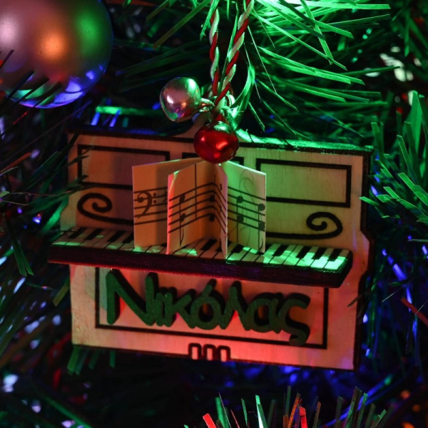 Χριστουγεννιάτικο στολίδι - Ξύλινα πιανάκια με Ονόματα - Οι Πολυμουσικοί